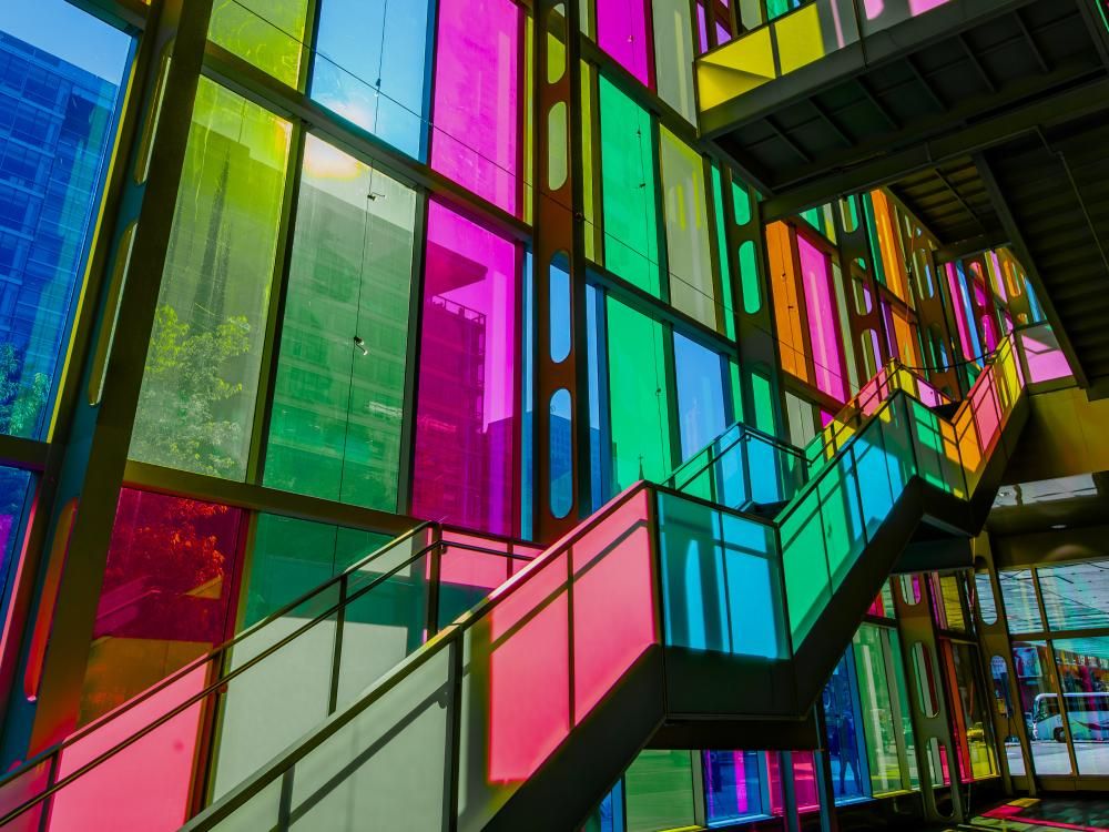 IoT architecture:
key layers, components & use cases